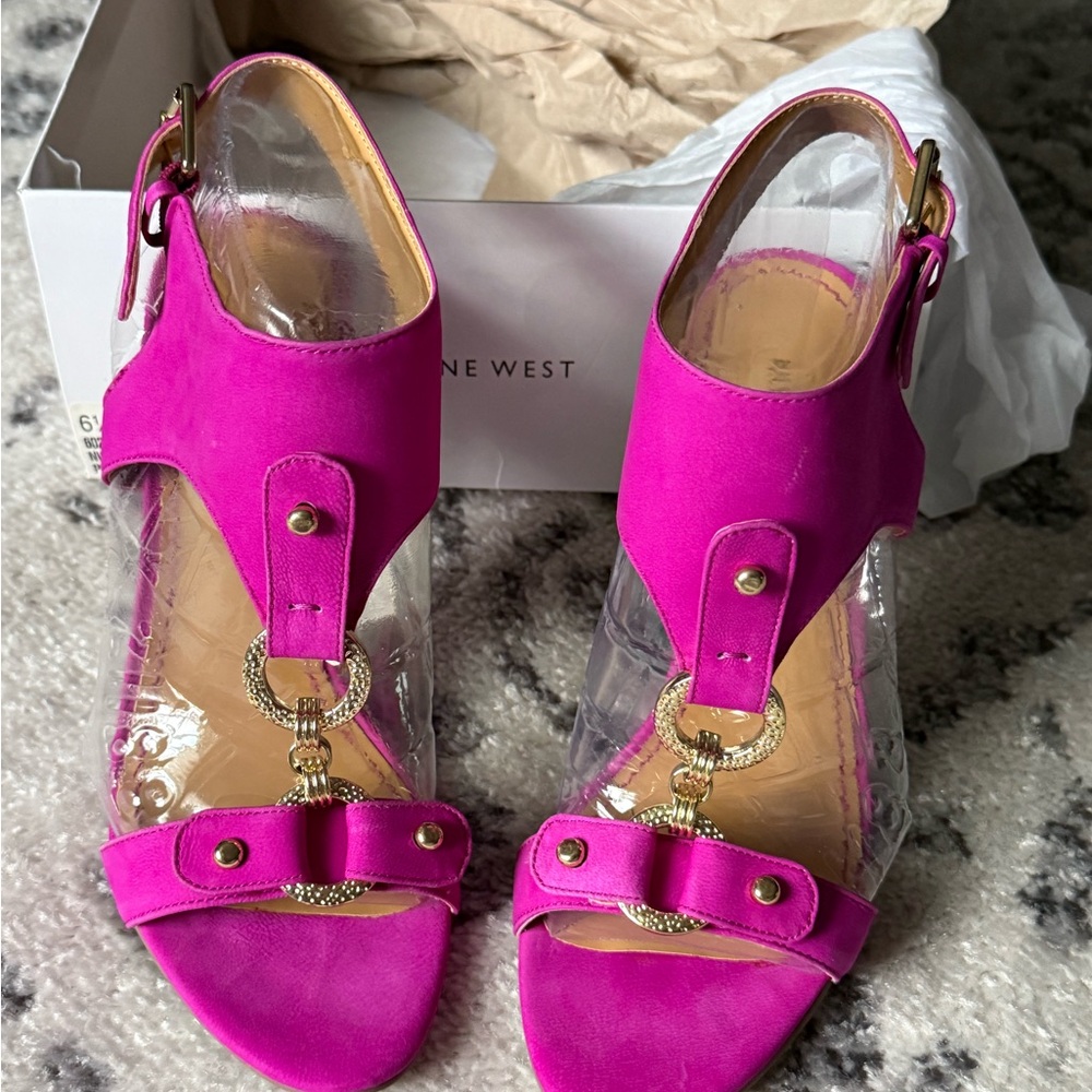 Nine West Fuchsia Sandals with Gold Accents